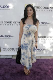 Lauren Sanchez feet photo thumbnail