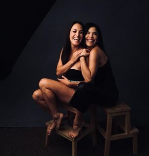 Lauren Sanchez feet photo thumbnail