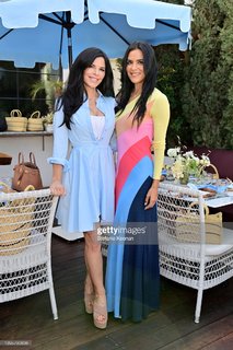 Lauren Sanchez feet photo thumbnail