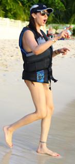 Lauren Silverman feet photo 3