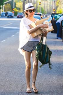Lauren Silverman feet photo 10