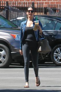 Lauren Silverman feet photo 5
