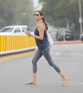 Lauren Silverman feet photo 12