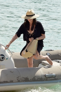 Lauren Silverman feet photo 6