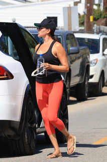 Lauren Silverman feet photo 1