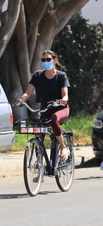 Lauren Silverman feet photo 14