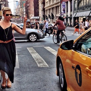 Lauren Sivan feet photo 4