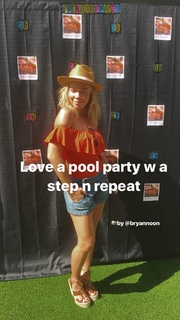 Lauren Sivan feet photo 8