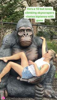 Lauren Sivan feet photo 15