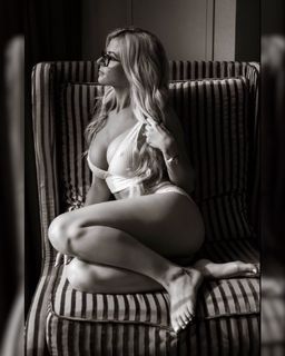 Lauren Sorrentino feet photo 14