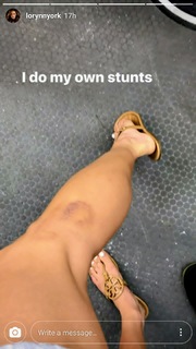 Lauren Swickard feet photo 12