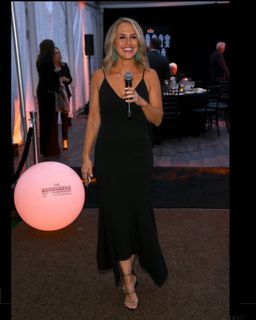 Lauren Thompson feet photo 2