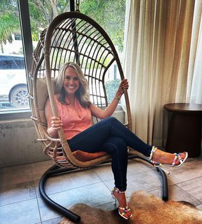 Lauren Thompson feet photo 15