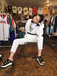 Lauren Tsai feet photo 14