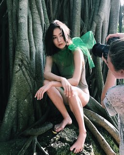 Lauren Tsai feet photo 9