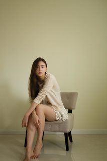 Lauren Tsai feet photo 5