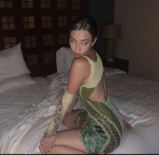 Lauren Tsai feet photo 2