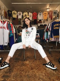 Lauren Tsai feet photo 16