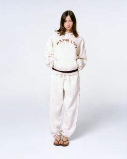 Lauren Tsai feet photo 9