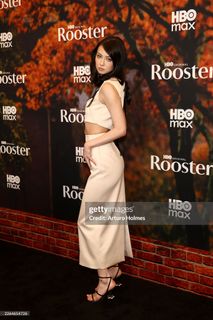Lauren Tsai feet photo 2
