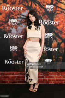 Lauren Tsai feet photo 1