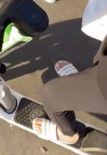 Lauren Williams feet photo 14