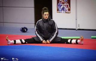 Lauren Williams feet photo 9