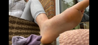 Lauren Williams feet photo 4