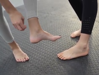 Lauren Williams feet photo 6