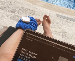 Lauren Williams feet photo 7