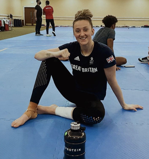 Lauren Williams feet photo 6