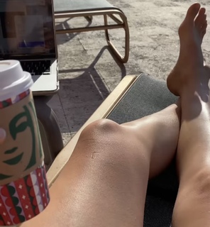 Lauren Williams feet photo 5