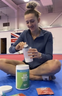 Lauren Williams feet photo 6