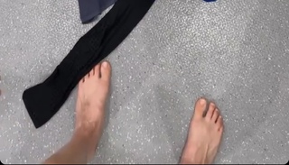 Lauren Williams feet photo 1