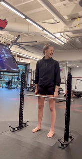 Lauren Williams feet photo 16