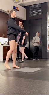 Lauren Williams feet photo 15