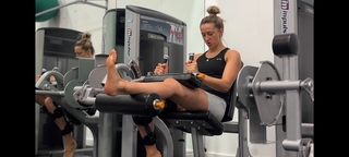 Lauren Williams feet photo 17