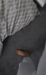 Lauren Williams feet photo 11