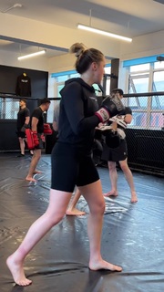 Lauren Williams feet photo 4