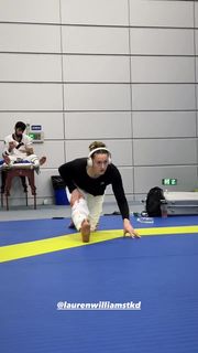 Lauren Williams feet photo 11