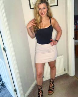 Lauren Woods feet photo 1