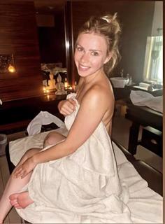 Lauren Woods feet photo 2