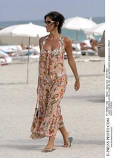 Laurie Cholewa feet photo 11