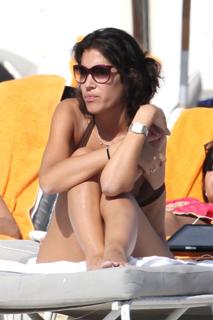 Laurie Cholewa feet photo 8