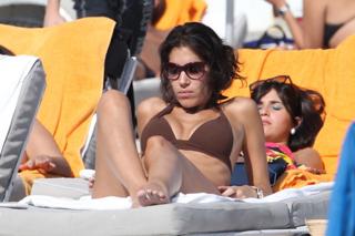 Laurie Cholewa feet photo 4