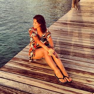 Laurie Cholewa feet photo 3