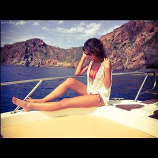 Laurie Cholewa feet photo 19
