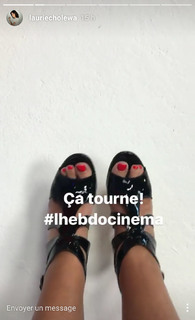Laurie Cholewa feet photo 10