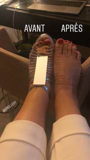 Laurie Cholewa feet photo 4