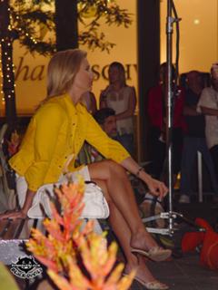 Laurie Dhue feet photo 4